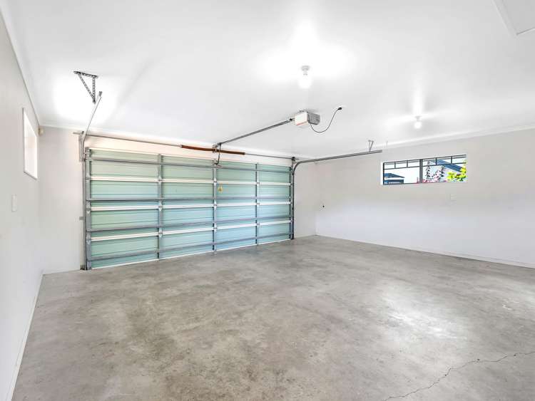 30 Strachan Way Highbury_19