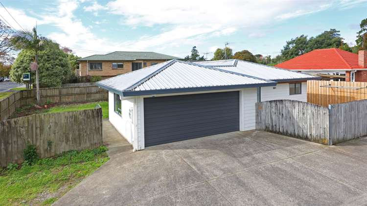 186 Henderson Valley Road Henderson_1