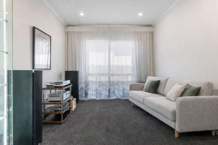 5 Headsail Drive Long Bay_22