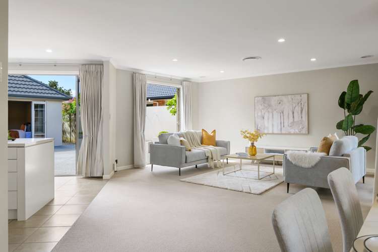 75 Huntington Drive Huntington_8