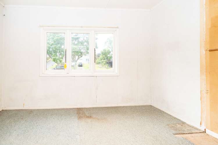 28 Huia Avenue Forest Lake_15