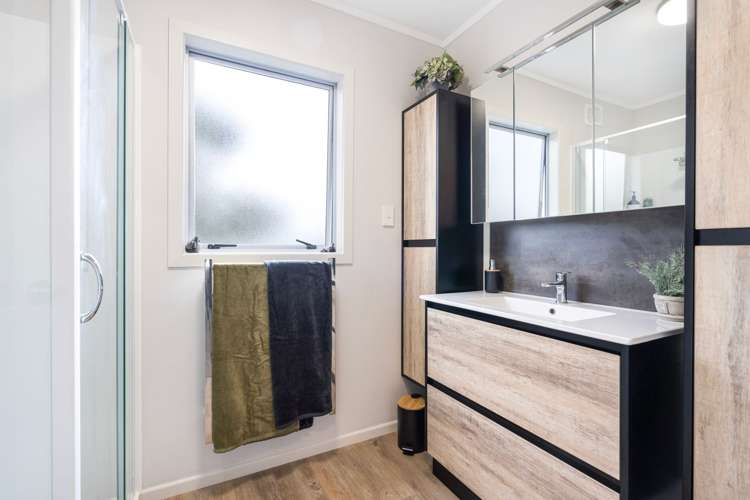 118 Sandspit Road Waiuku_15