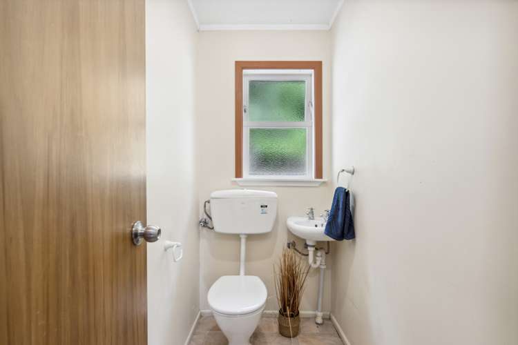 80 Hine Road Wainuiomata_16