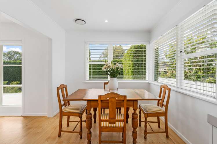 12 Crocombe Crescent Beach Haven_7