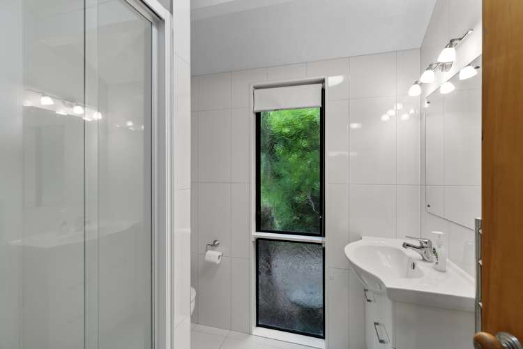 802 River Road Chartwell_9