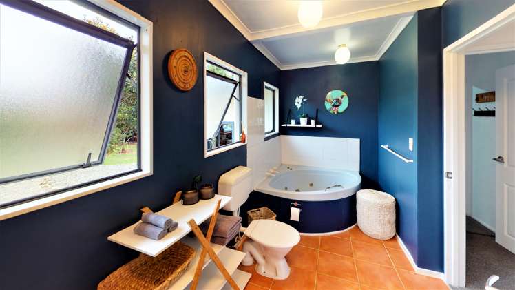 1101 Queen Street East Levin_13