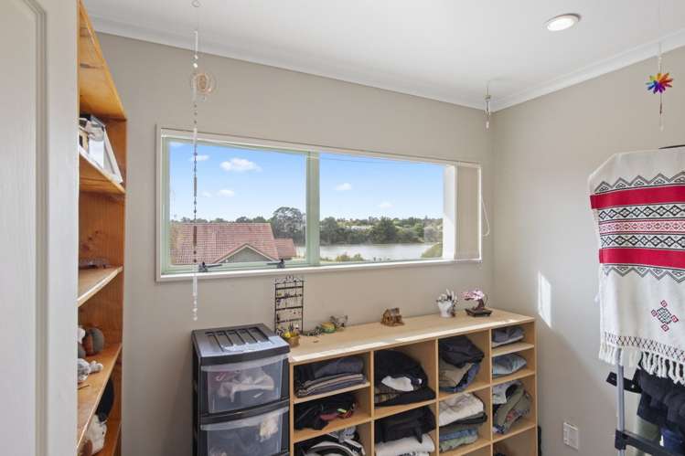 37 RIVERSIDE DRIVE Waiuku_14