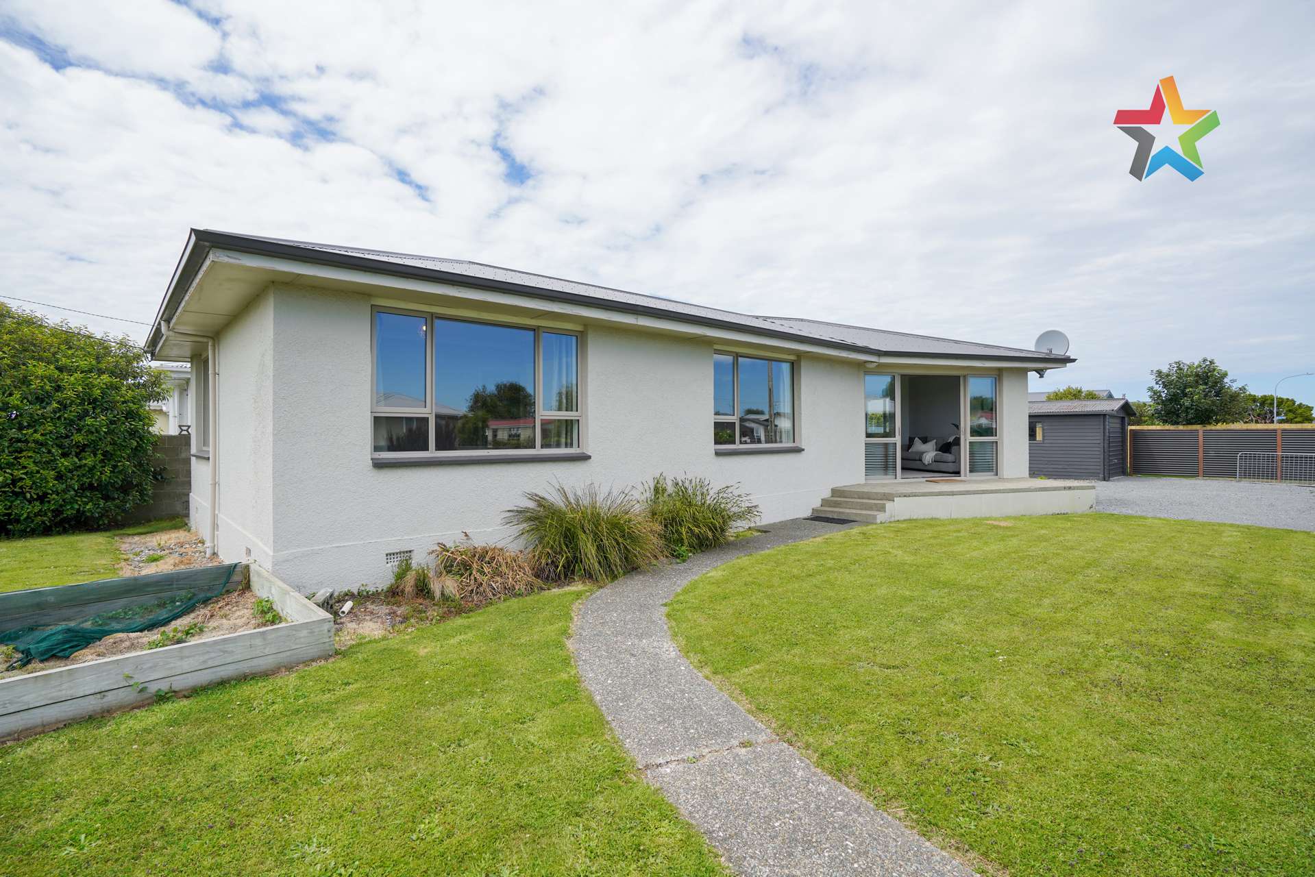 11 Edinburgh Crescent Waikiwi_0