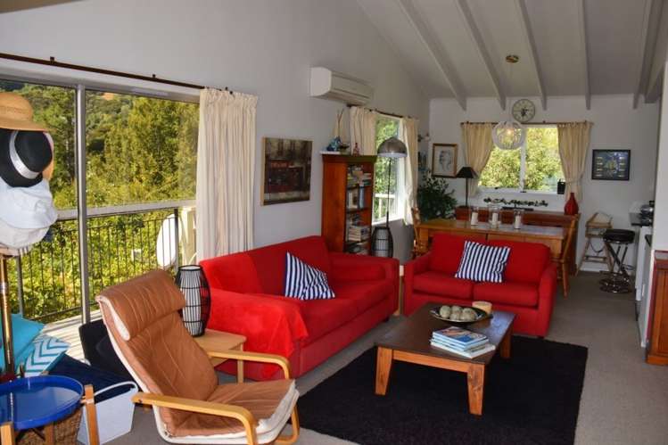 9 Newton Place Akaroa_7