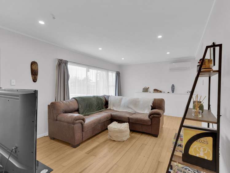 6 Colstone Street Glenview_12