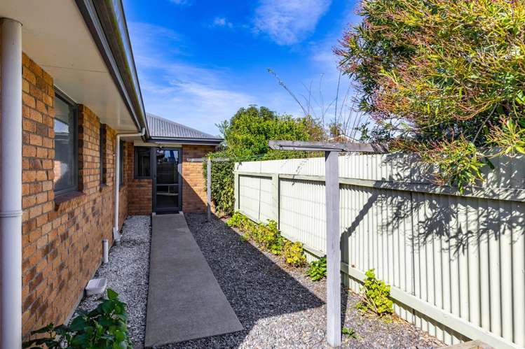 10A Brian Bary Street Redwoodtown_30