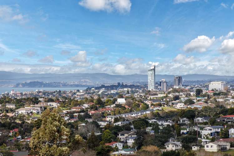 8 Remus Place Totara Vale_18