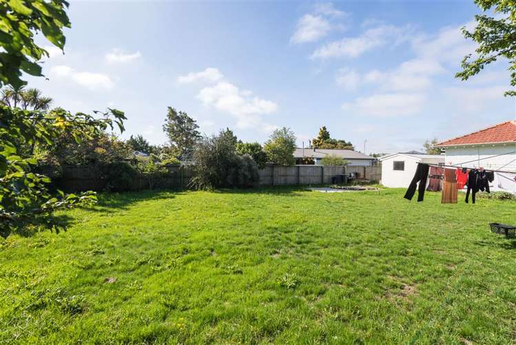 5a Momorangi Crescent Redwood_5