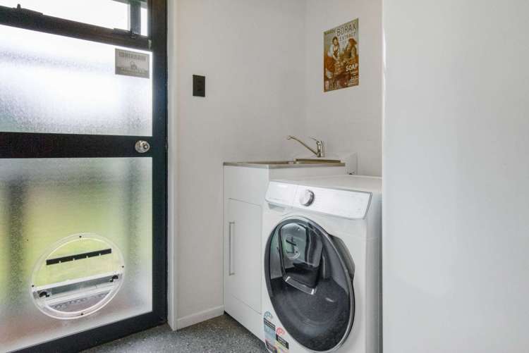 55 Victoria Street Waikino_11