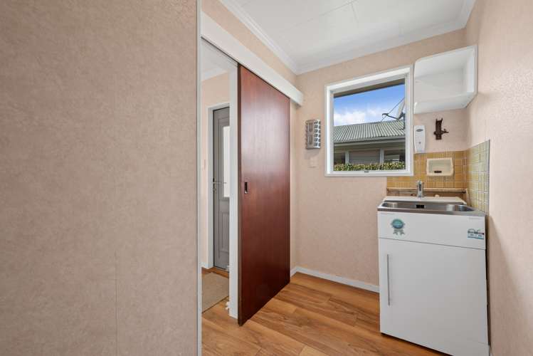 68 New Renwick Road Burleigh_17