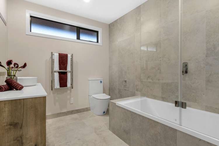 22 Tui Brae Beachlands_13