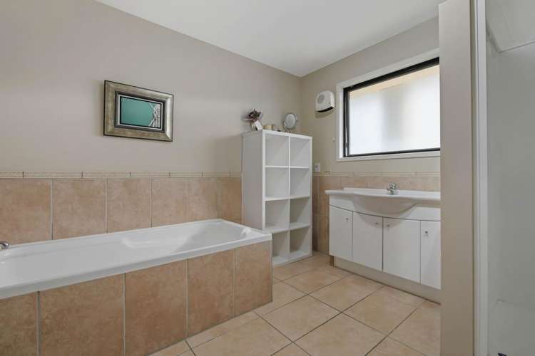 6 Moana Heights Waikawa_10