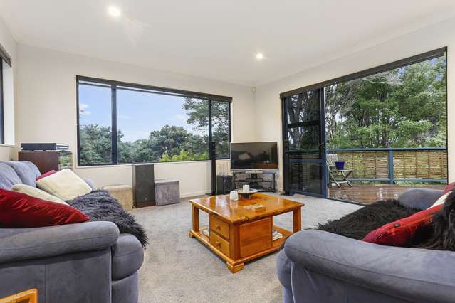 11g Longfellow Parade Glen Eden_3