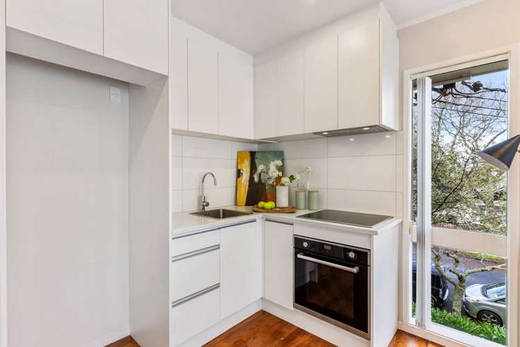 1/12 Rautangi Road Mount Eden_5