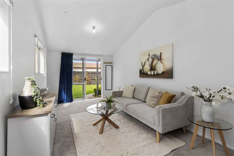 16 Gregan Crescent Burnside_13