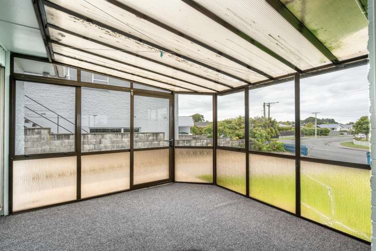 52 Edinburgh Crescent Waikiwi_7