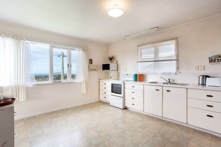 922 East Coast Road Northcross_8