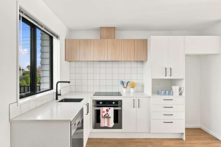 56 Piripiri Place_2