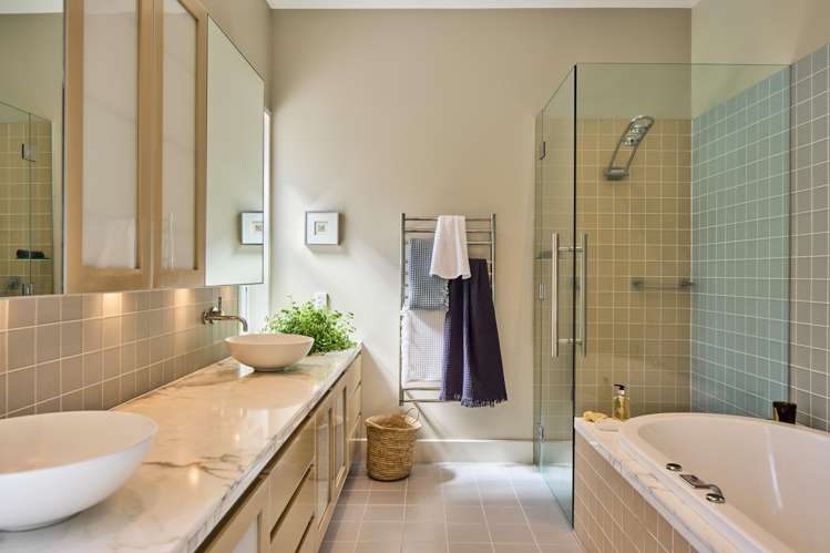 222 Marine Drive, Lowry Bay Eastbourne_12