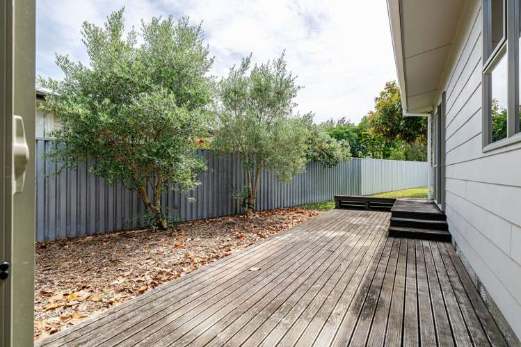 8 Saturn Crescent Milson_28