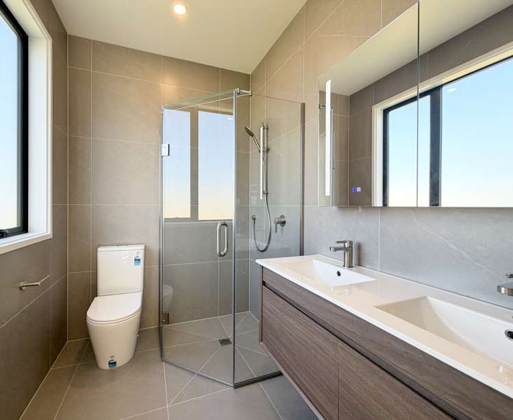 72 Huanui Drive Orewa_11