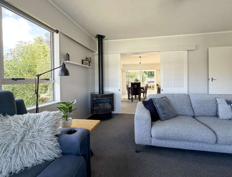 12 Zande Terrace Tawa_4