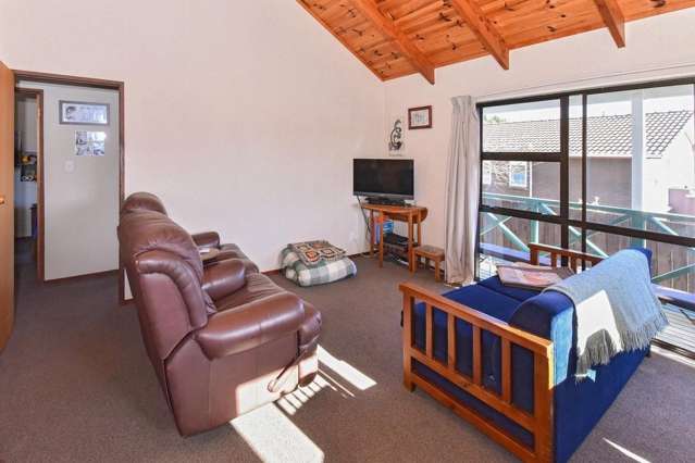 2/11 Hosking Place Clarks Beach_4