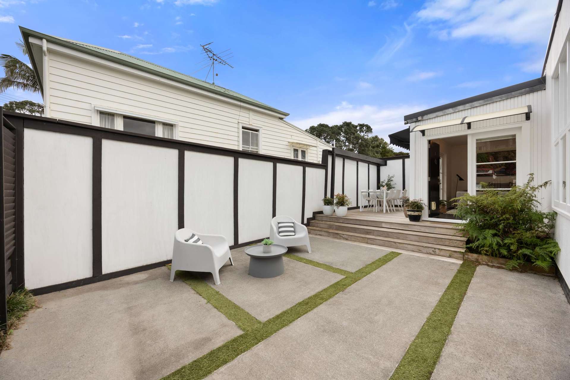 2/34 Clifton Rd Herne Bay_0