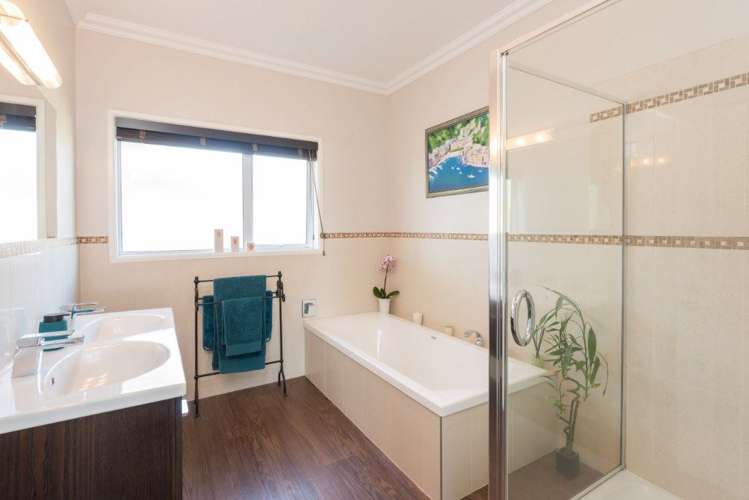 23 Pine Hill Rise Fairhall_14