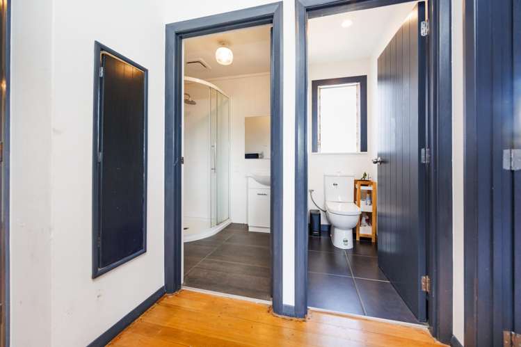 18 Somerset Crescent Highbury_12