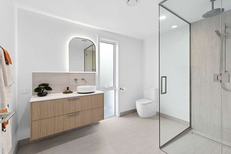 2 Charters Lane Stoke_9