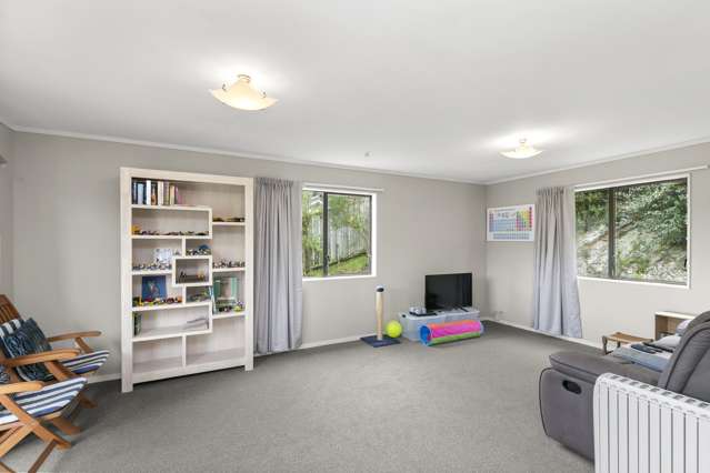 25 Postgate Drive Whitby_2