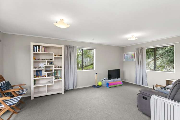 25 Postgate Drive Whitby_2