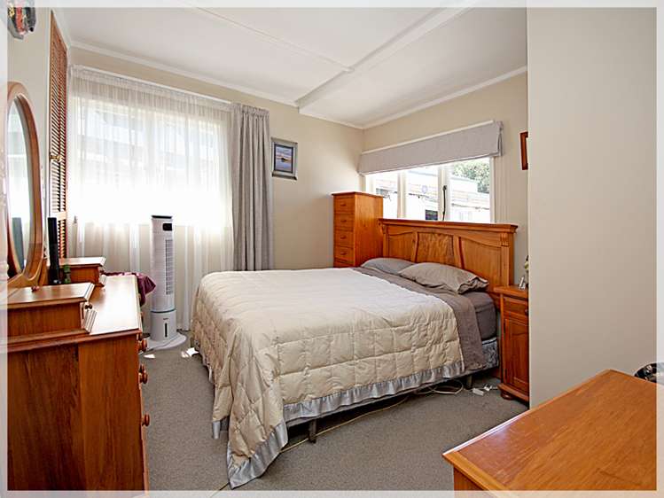 3 Huia Street Foxton Beach_8