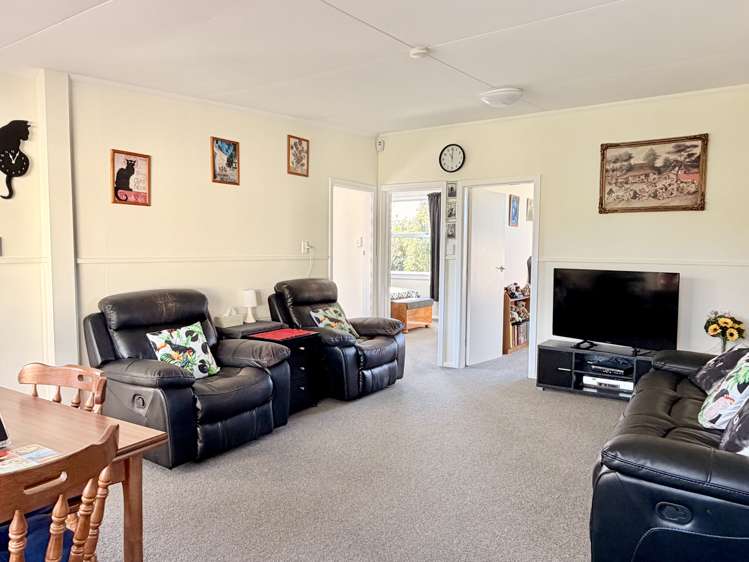 133 Ferry Road Richmond_9
