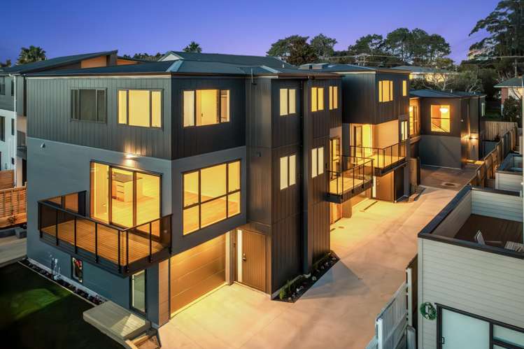 3/9 Catalina Crescent Forrest Hill_4