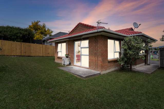 2/5 Newington Road Henderson_1
