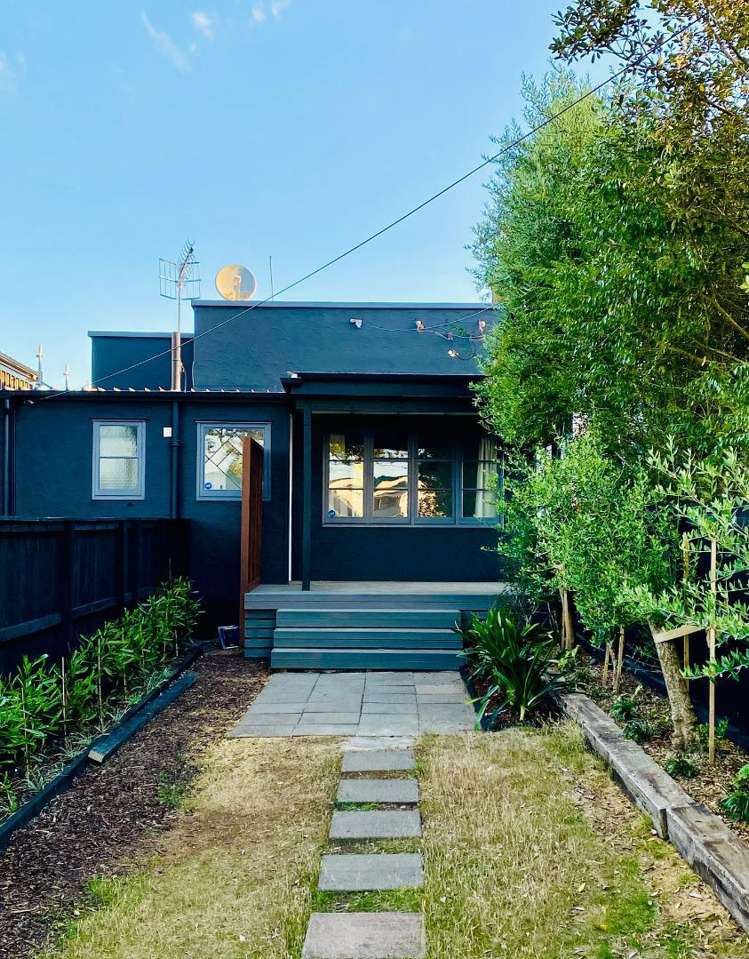 16A Cadman Ave_0
