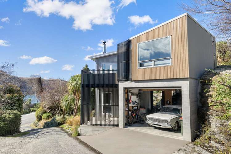 240 Peninsula Road Kelvin Heights_25