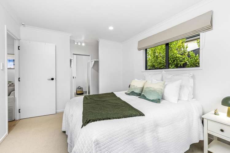8 Roberta Crescent Orewa_10