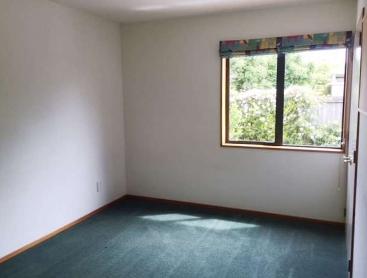 23 Sutton Place Dallington_8