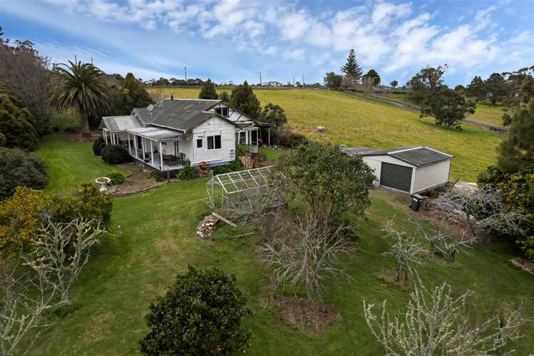 375 Whitford Road Whitford_11