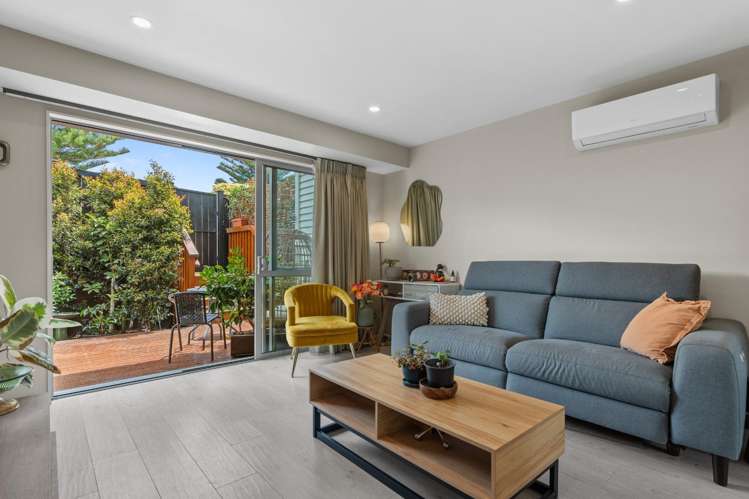 4/45 Methuen Road 1733_2