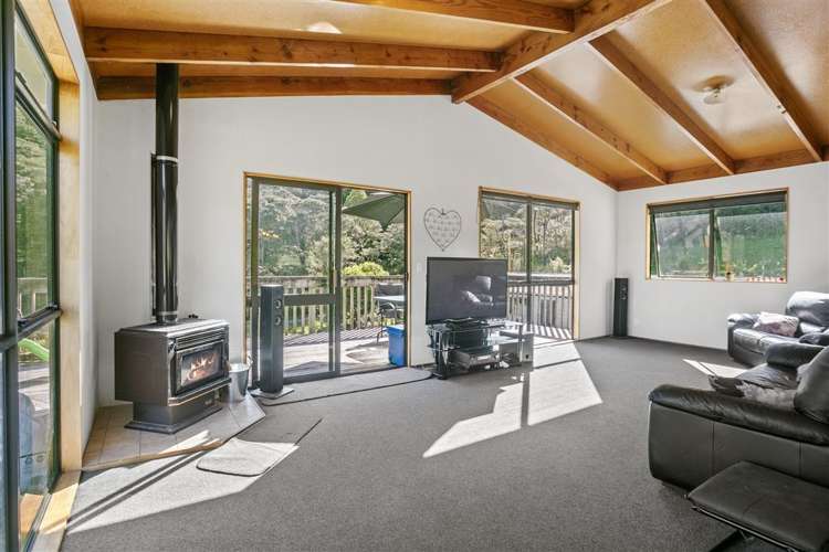 232 Hikuai School Road Hikuai_5