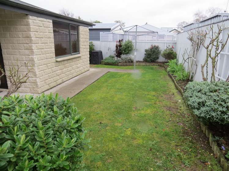 28b Cedar Crescent Feilding_26